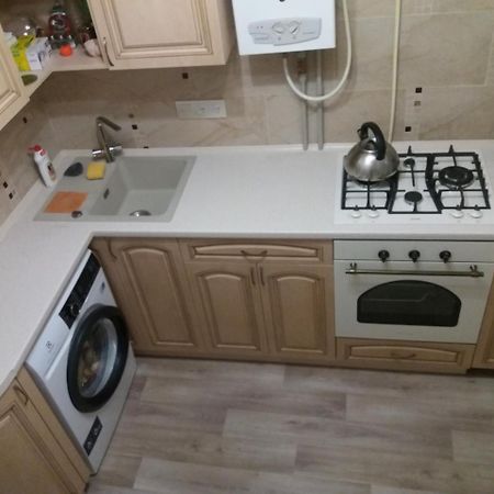 Сozy Appartment Near Metro Station "23 Avgusta" Charkiv Exteriör bild