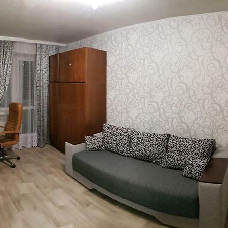Сozy Appartment Near Metro Station "23 Avgusta" Charkiv Exteriör bild